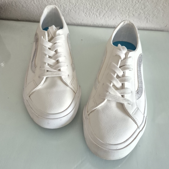 Blowfish White Sneakers - Picture 2 of 6